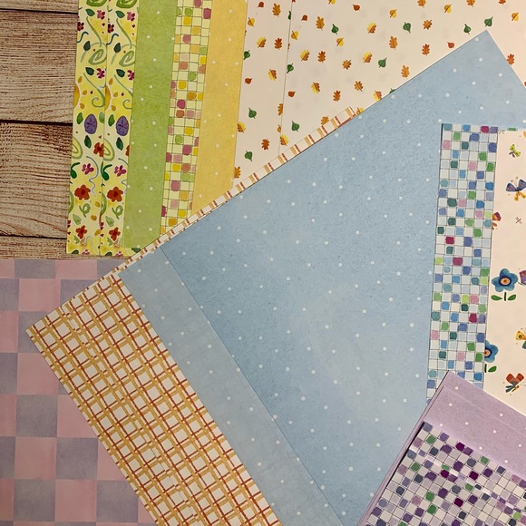 20 12x12 coordinating scrapbook pages with 10 pack refill pages - Picture 6 of 7